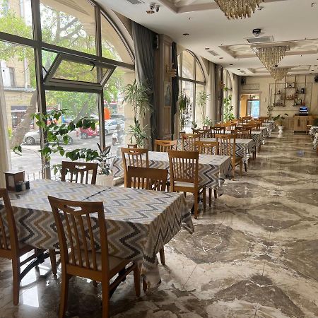 Golden City Hotel Баку Екстериор снимка