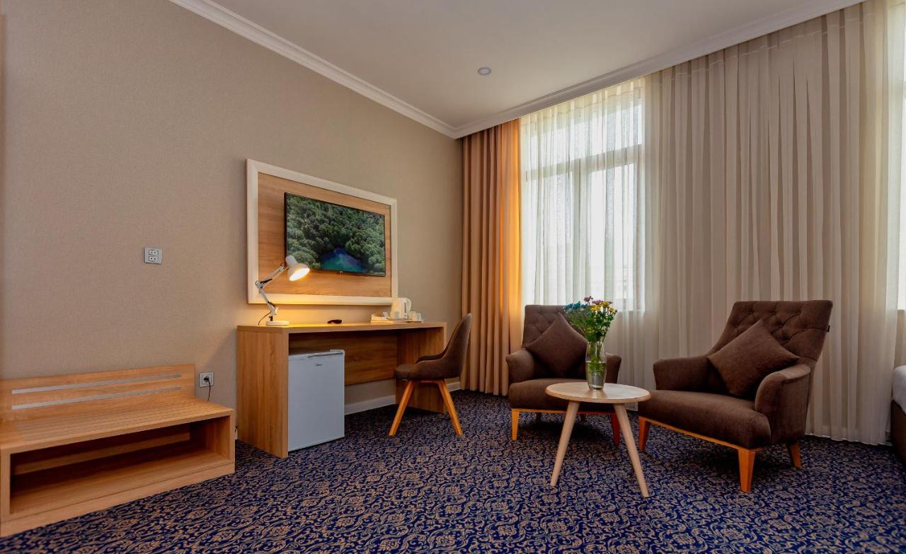 Golden City Hotel Баку Екстериор снимка