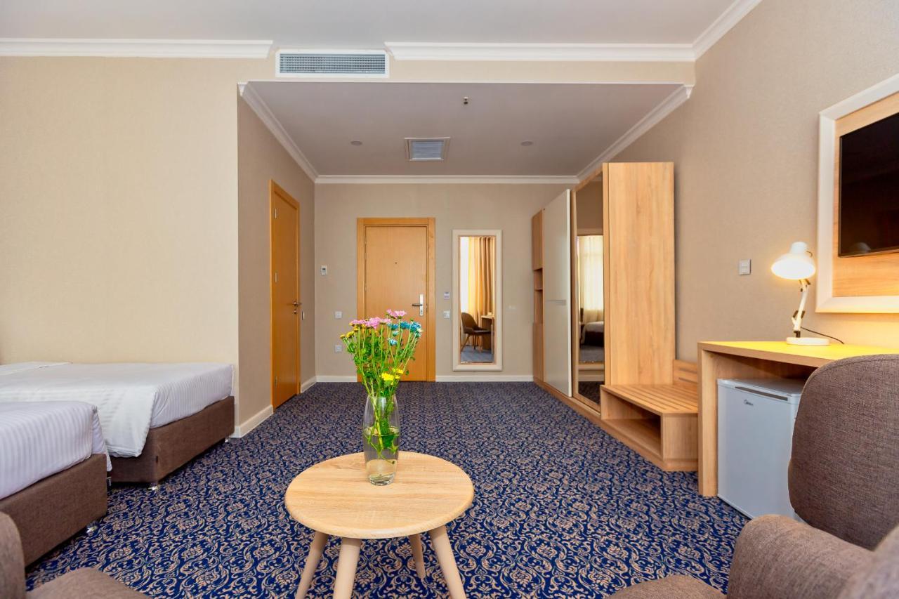 Golden City Hotel Баку Екстериор снимка