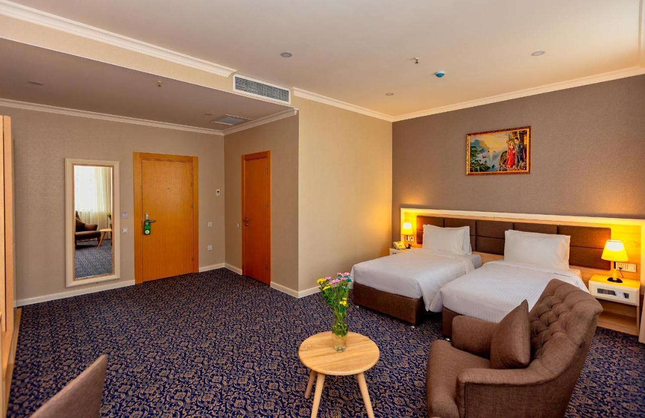 Golden City Hotel Баку Екстериор снимка