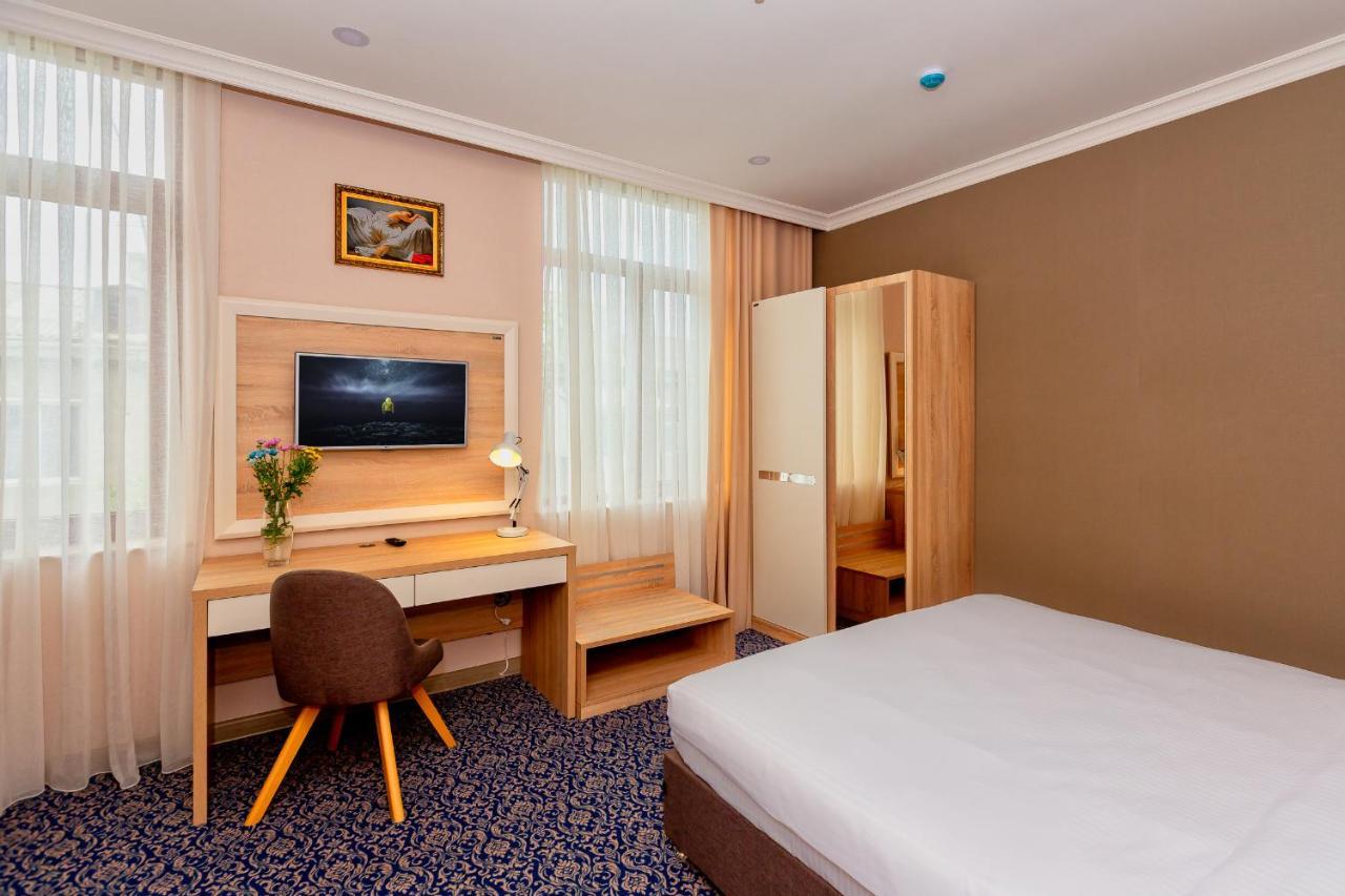 Golden City Hotel Баку Екстериор снимка