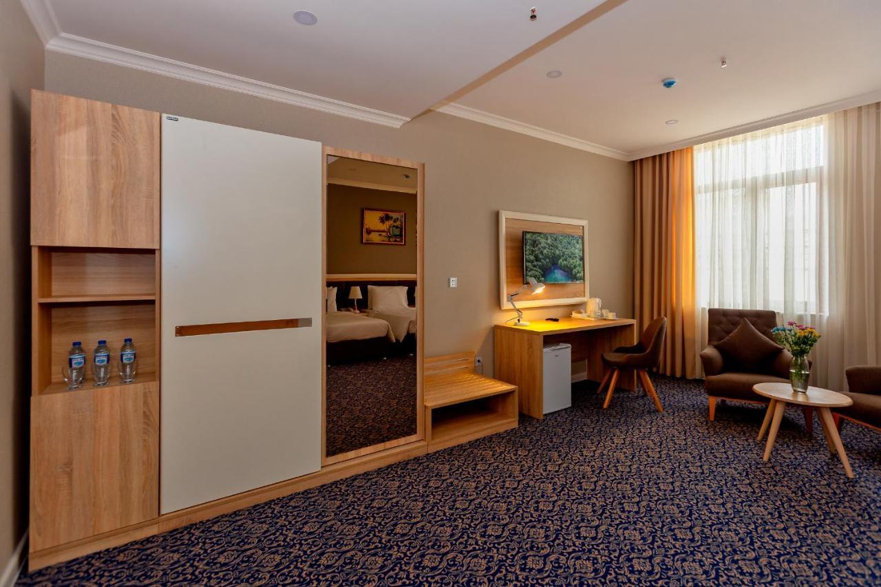 Golden City Hotel Баку Екстериор снимка