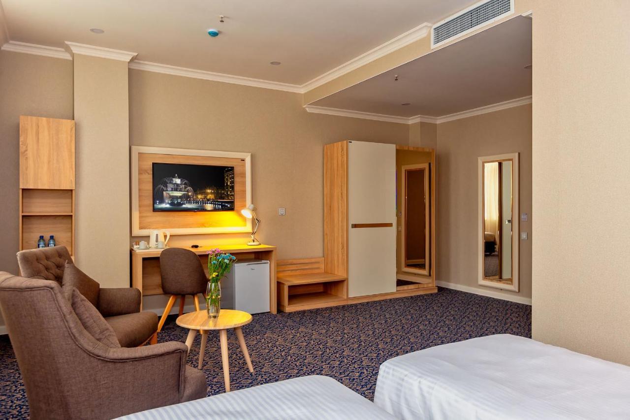 Golden City Hotel Баку Екстериор снимка