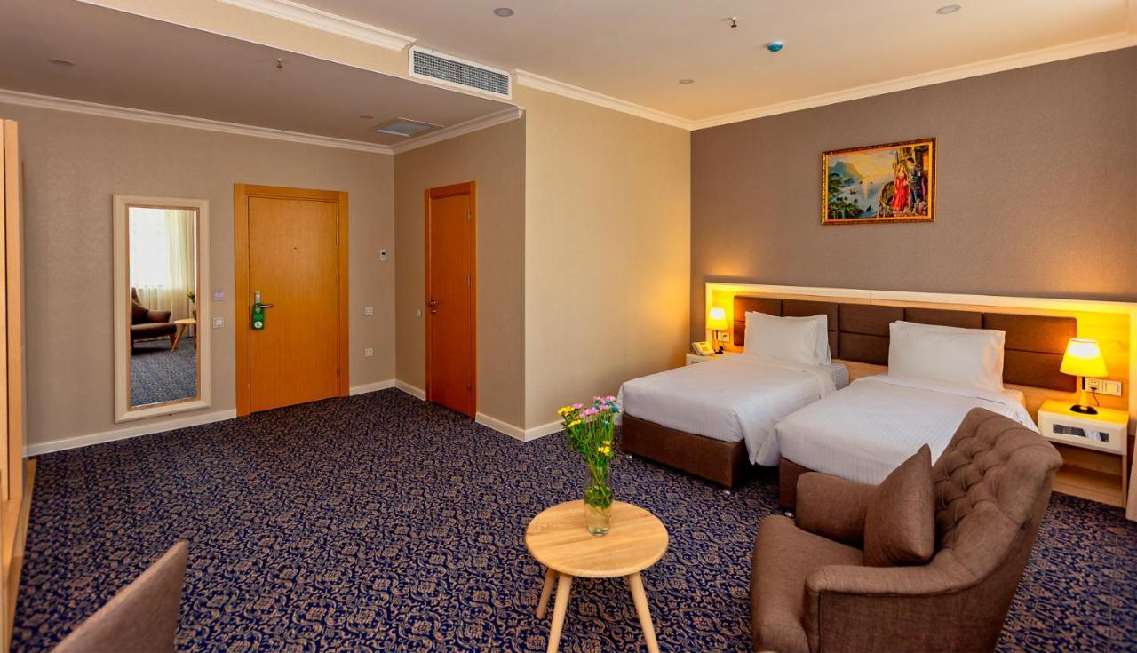 Golden City Hotel Баку Екстериор снимка
