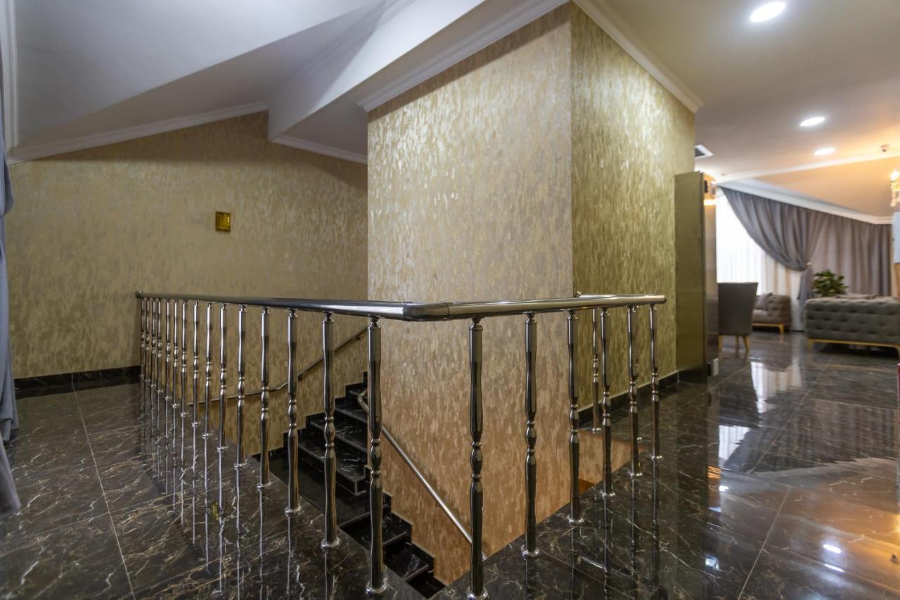 Golden City Hotel Баку Екстериор снимка