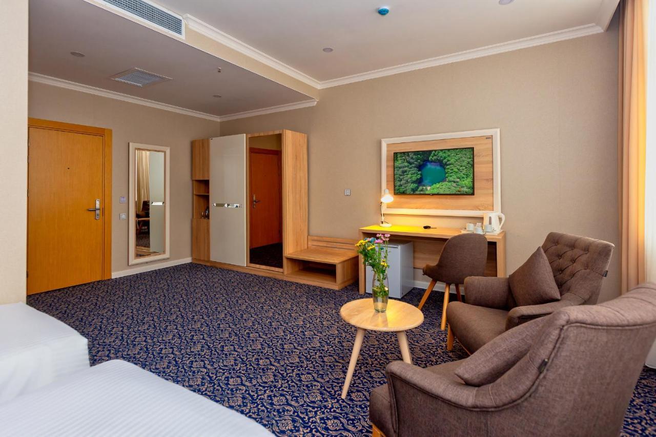 Golden City Hotel Баку Екстериор снимка
