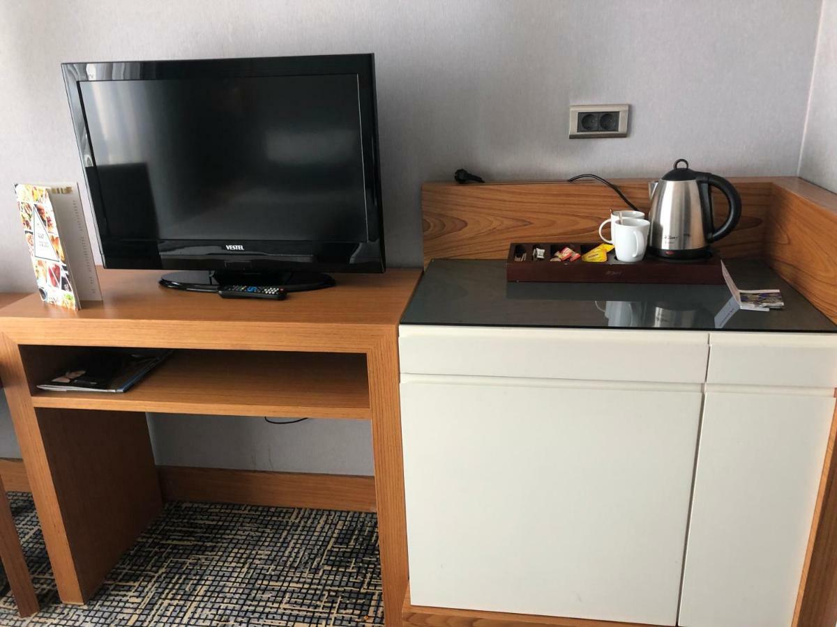 Golden City Hotel Баку Екстериор снимка